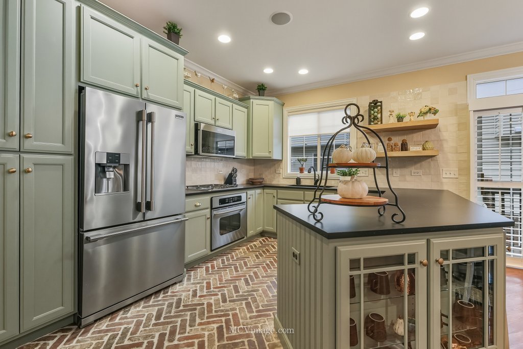 2628 Blakely Lane, Naperville, IL 60540