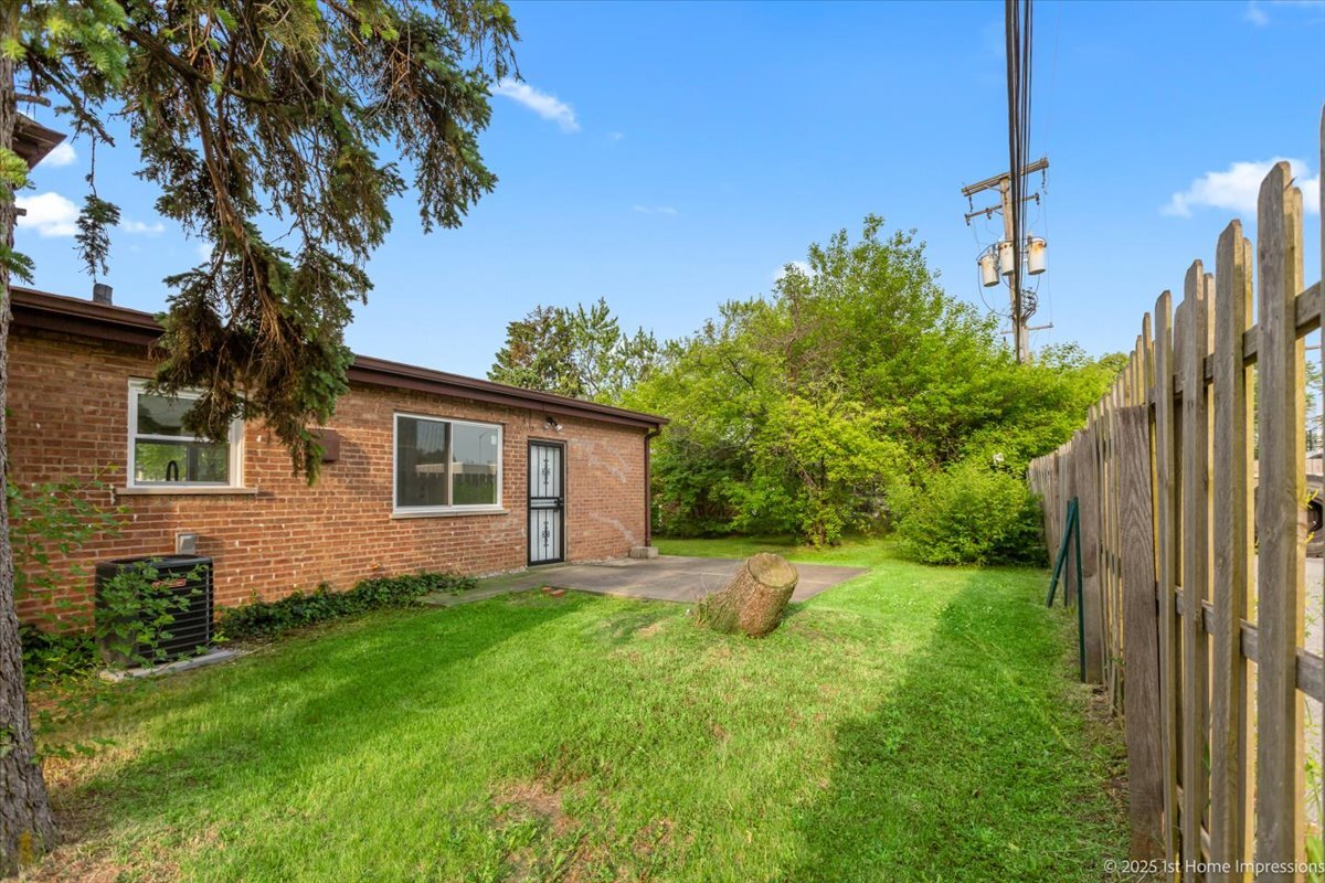 16211 Joyce Circle, South Holland, IL 60473