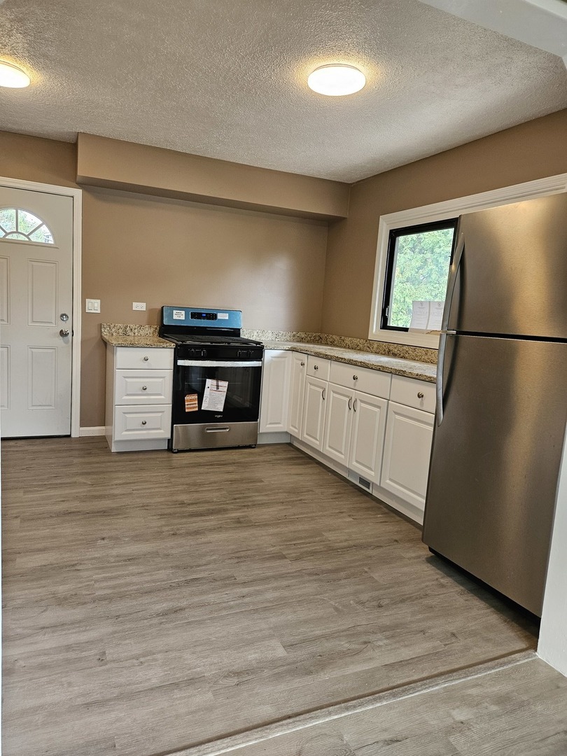 1614 North Avenue, Round Lake Beach, IL 60073