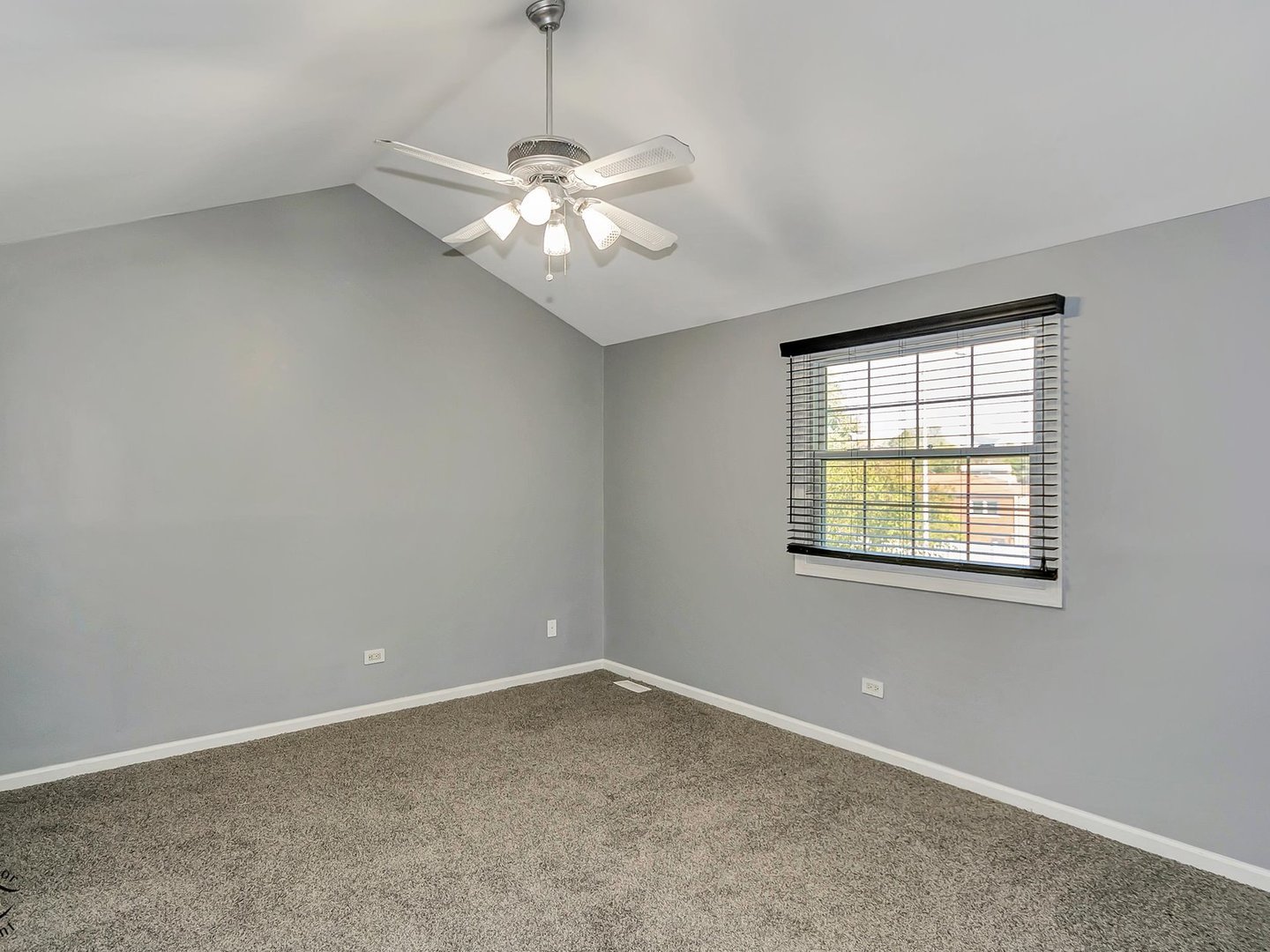 9912 Austin Avenue, Oak Lawn, IL 60453