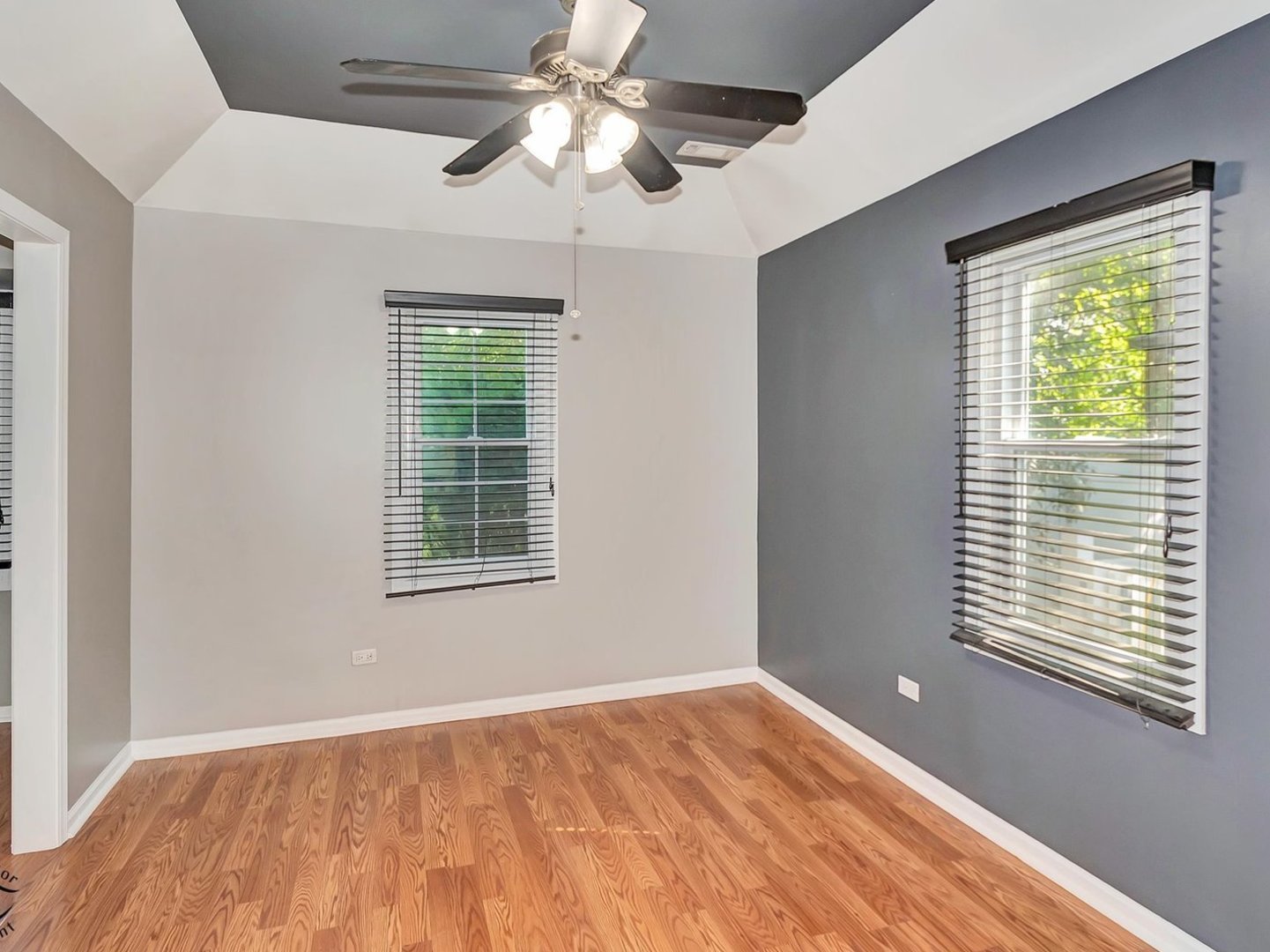 9912 Austin Avenue, Oak Lawn, IL 60453