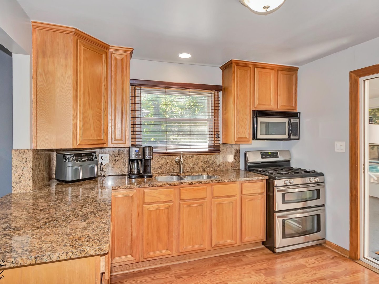 9912 Austin Avenue, Oak Lawn, IL 60453