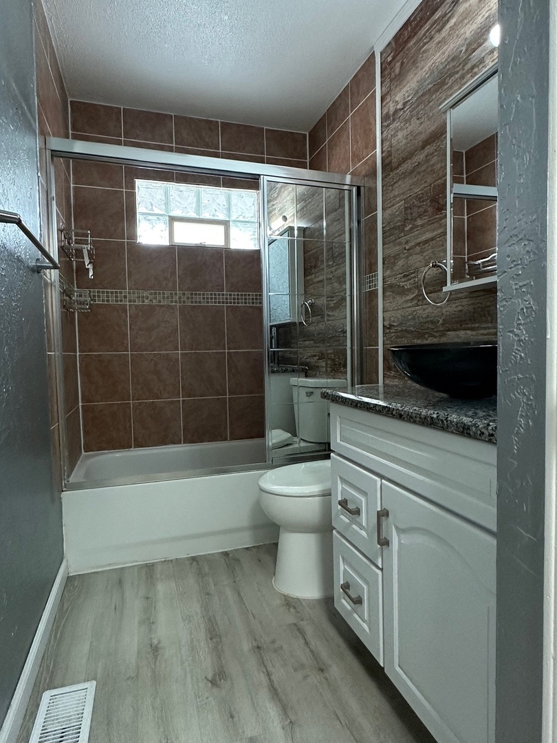 702 Union Avenue, Romeoville, IL 60446