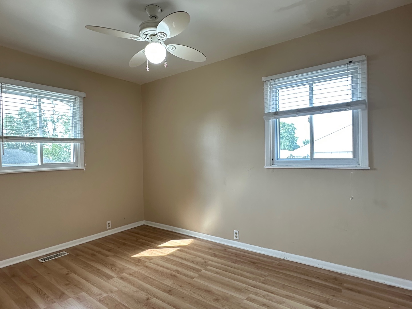 702 Union Avenue, Romeoville, IL 60446