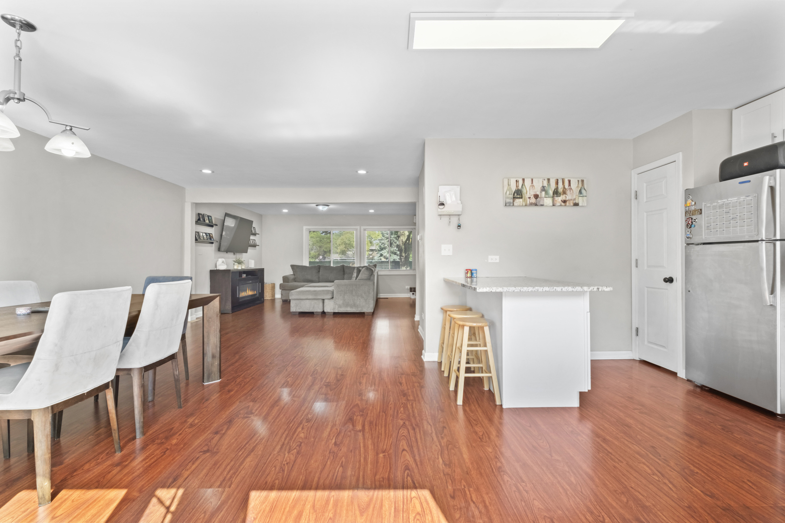 1225 Court C Avenue, Hanover Park, IL 60133