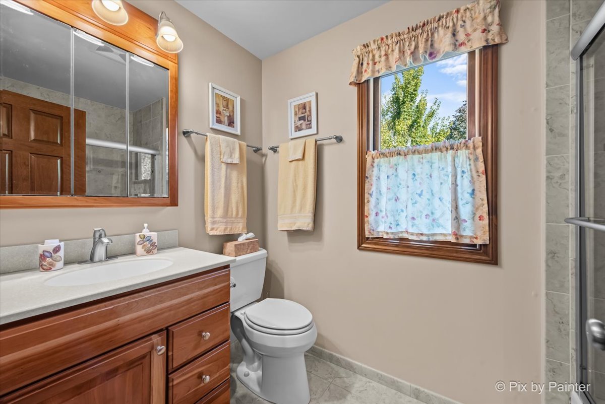 1540 Independence Avenue, St. Charles, IL 60174