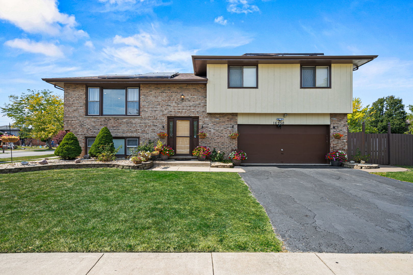 16950 90TH Avenue, Orland Hills, IL 60487