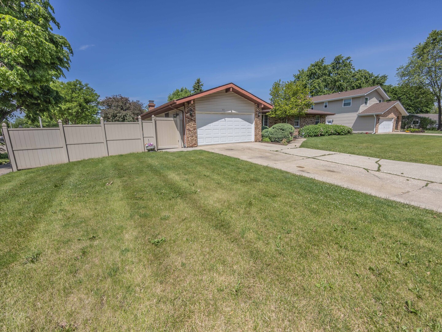 601 FAIRLANE Drive, Joliet, IL 60435