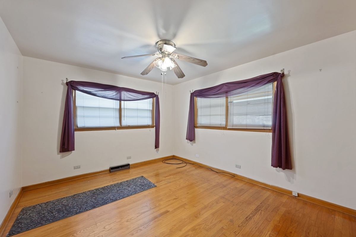 13910 S Dearborn Street, Riverdale, IL 60827
