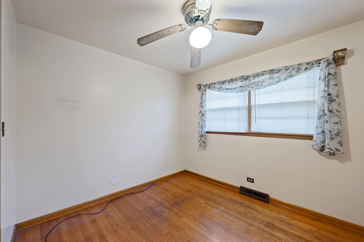 13910 S Dearborn Street, Riverdale, IL 60827