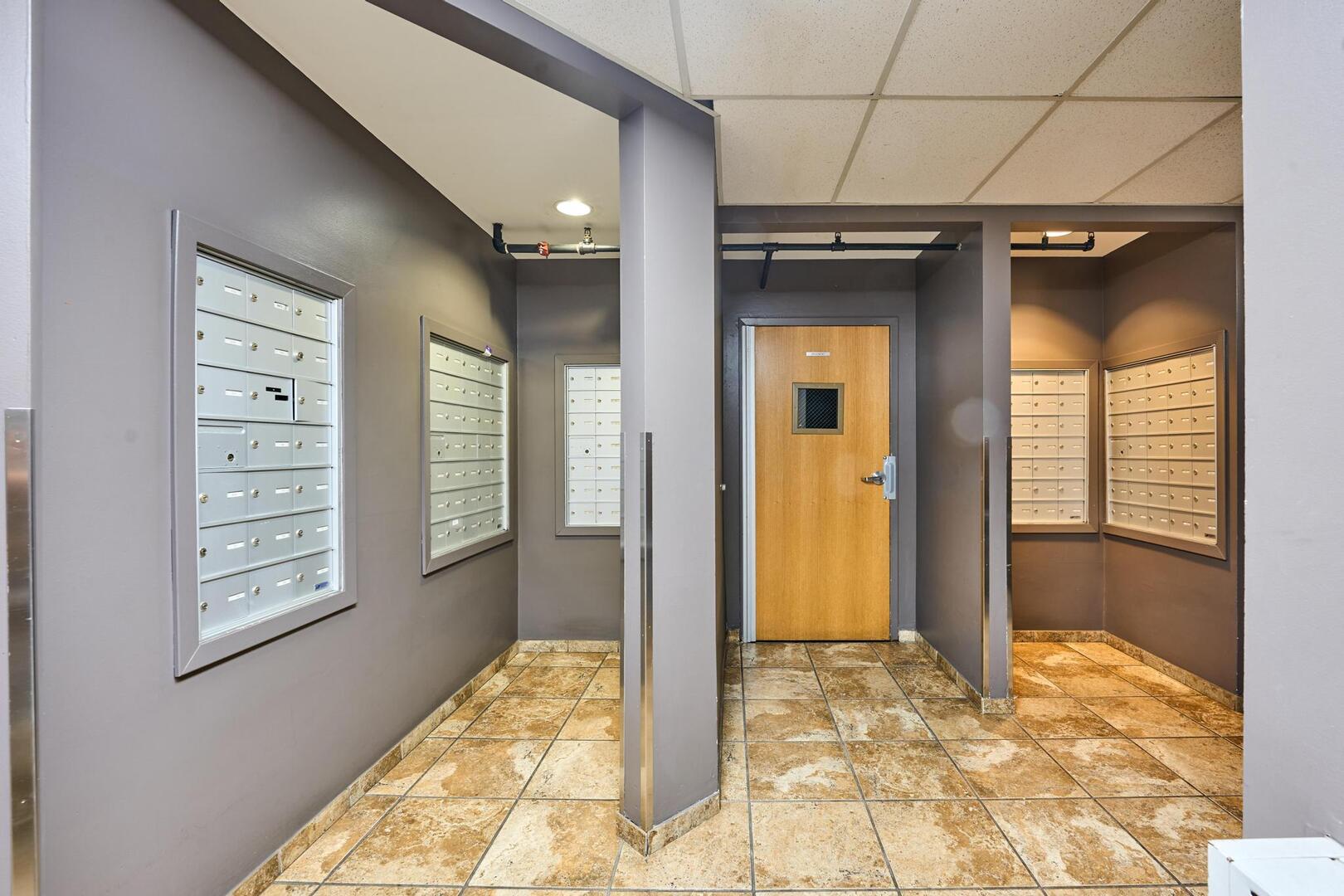 221 E Cullerton Street #617, Chicago, IL 60616