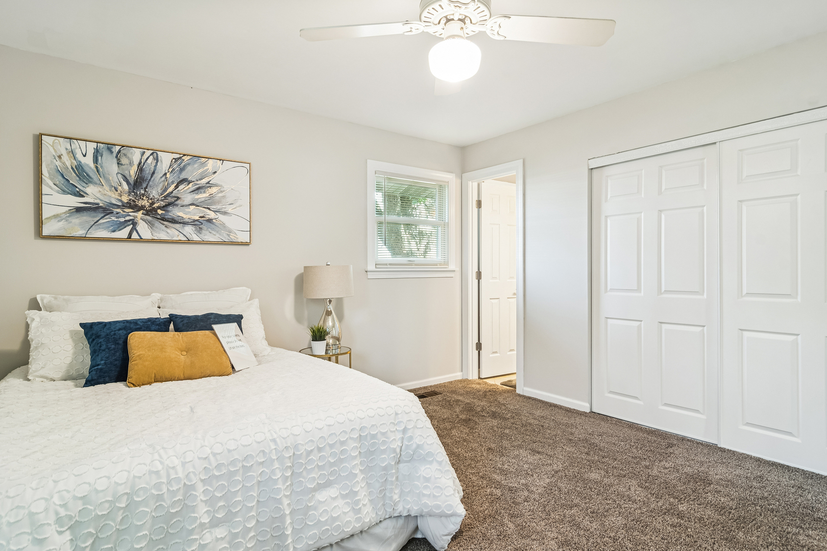 856 E Cooper Drive, Palatine, IL 60074