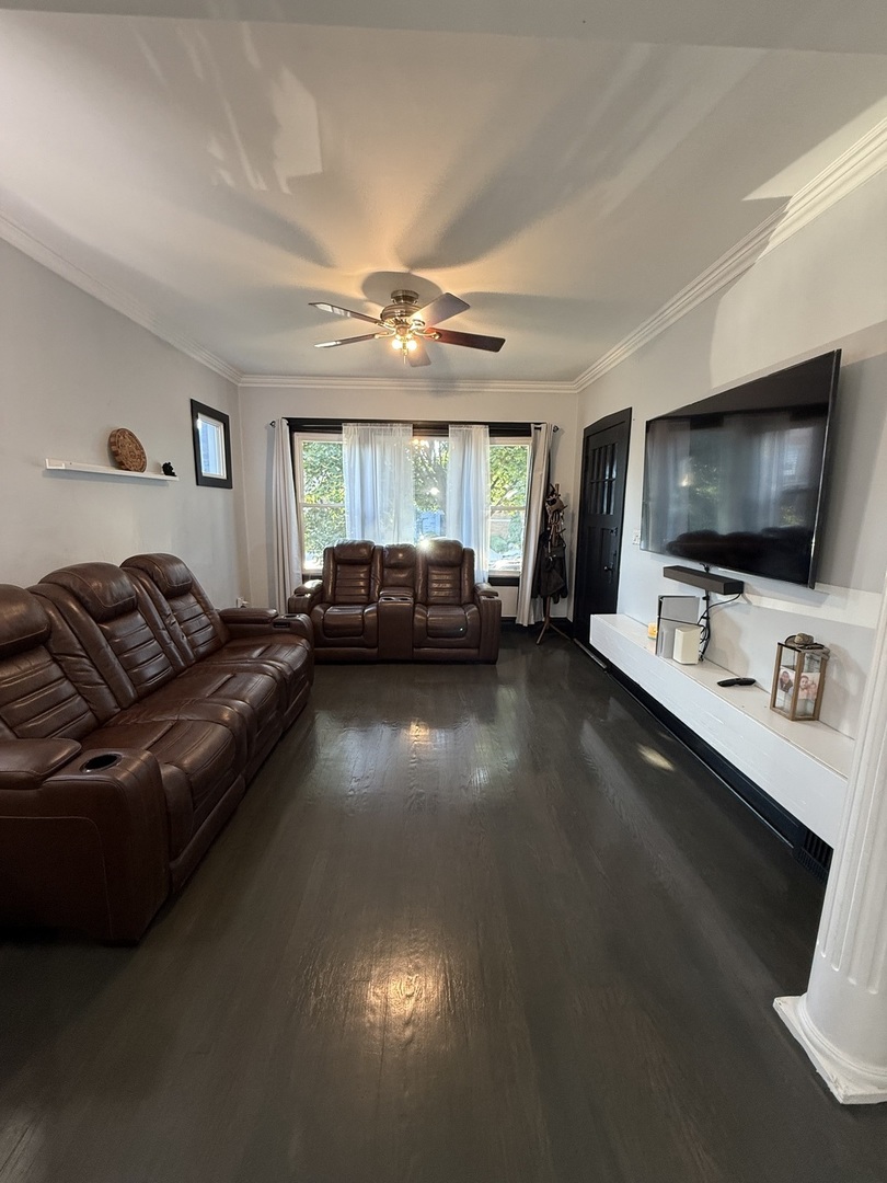 2407 S 61st Avenue, Cicero, IL 60804