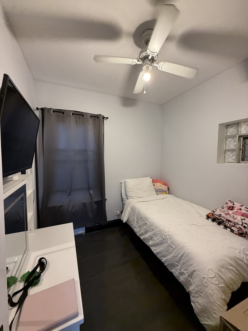 2407 S 61st Avenue, Cicero, IL 60804