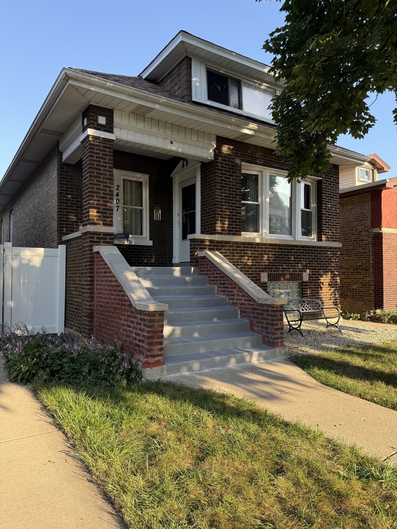 2407 S 61st Avenue, Cicero, IL 60804