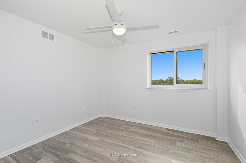 200 Park Avenue #428, Calumet City, IL 60409