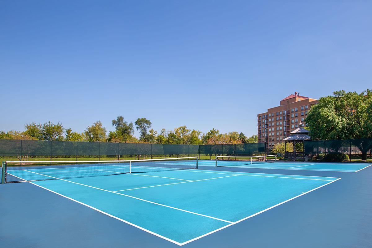 5511 E Lake Drive #97-B, Lisle, IL 60532