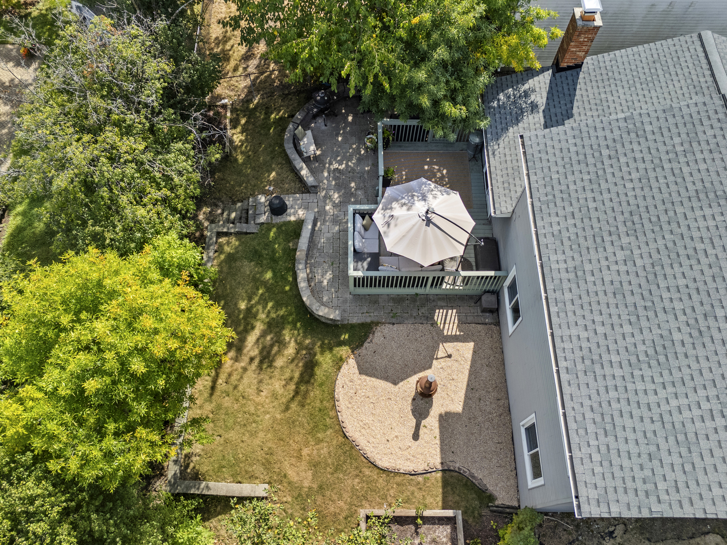 6831 Dove Avenue, Woodridge, IL 60517