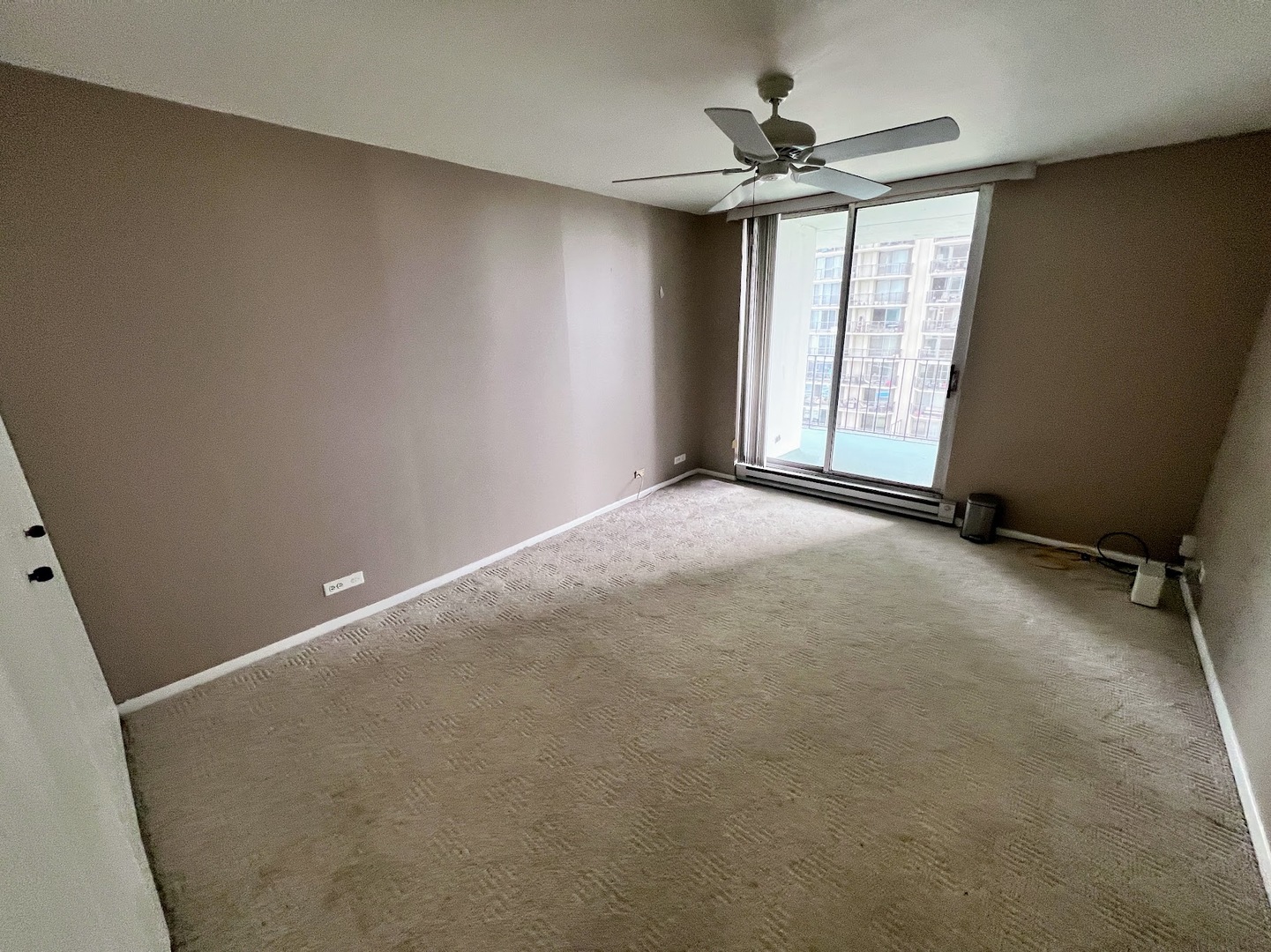 6033 N Sheridan Road #8G, Chicago, IL 60660