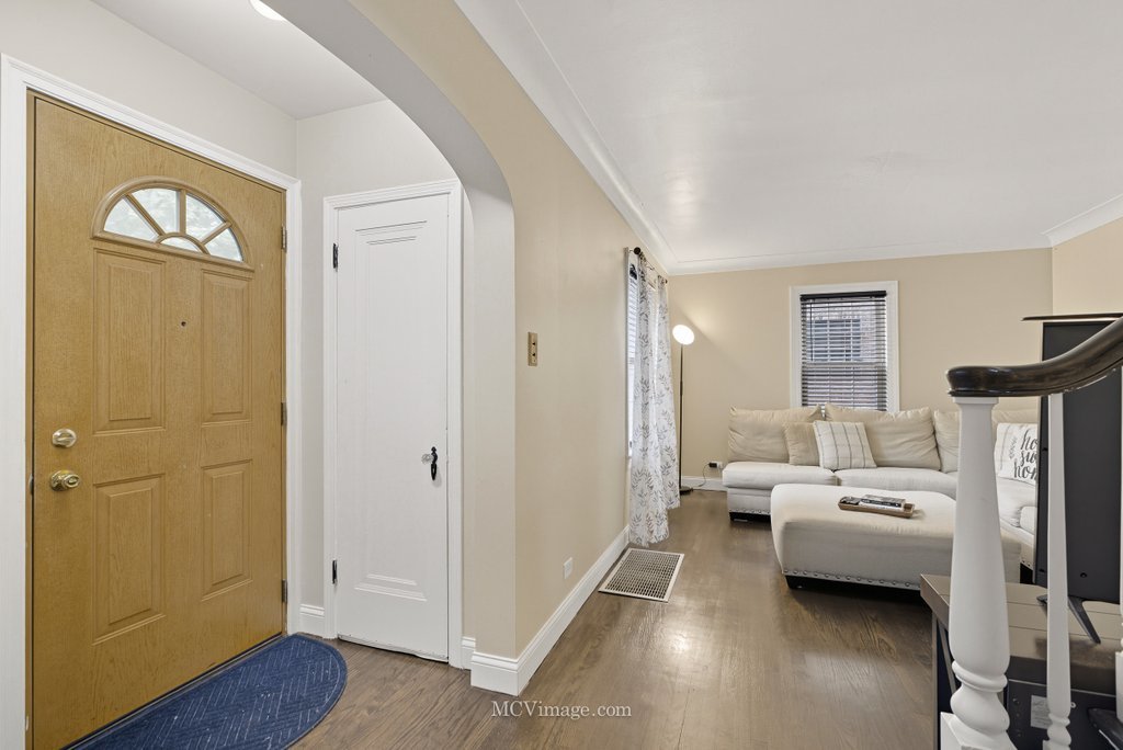 3507 Elmwood Avenue, Berwyn, IL 60402