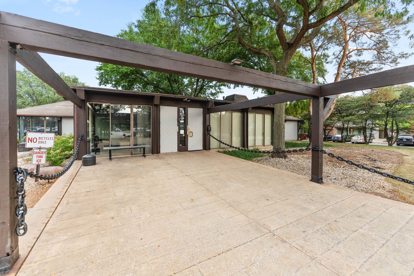 2005 S Finley Road #1102, Lombard, IL 60148