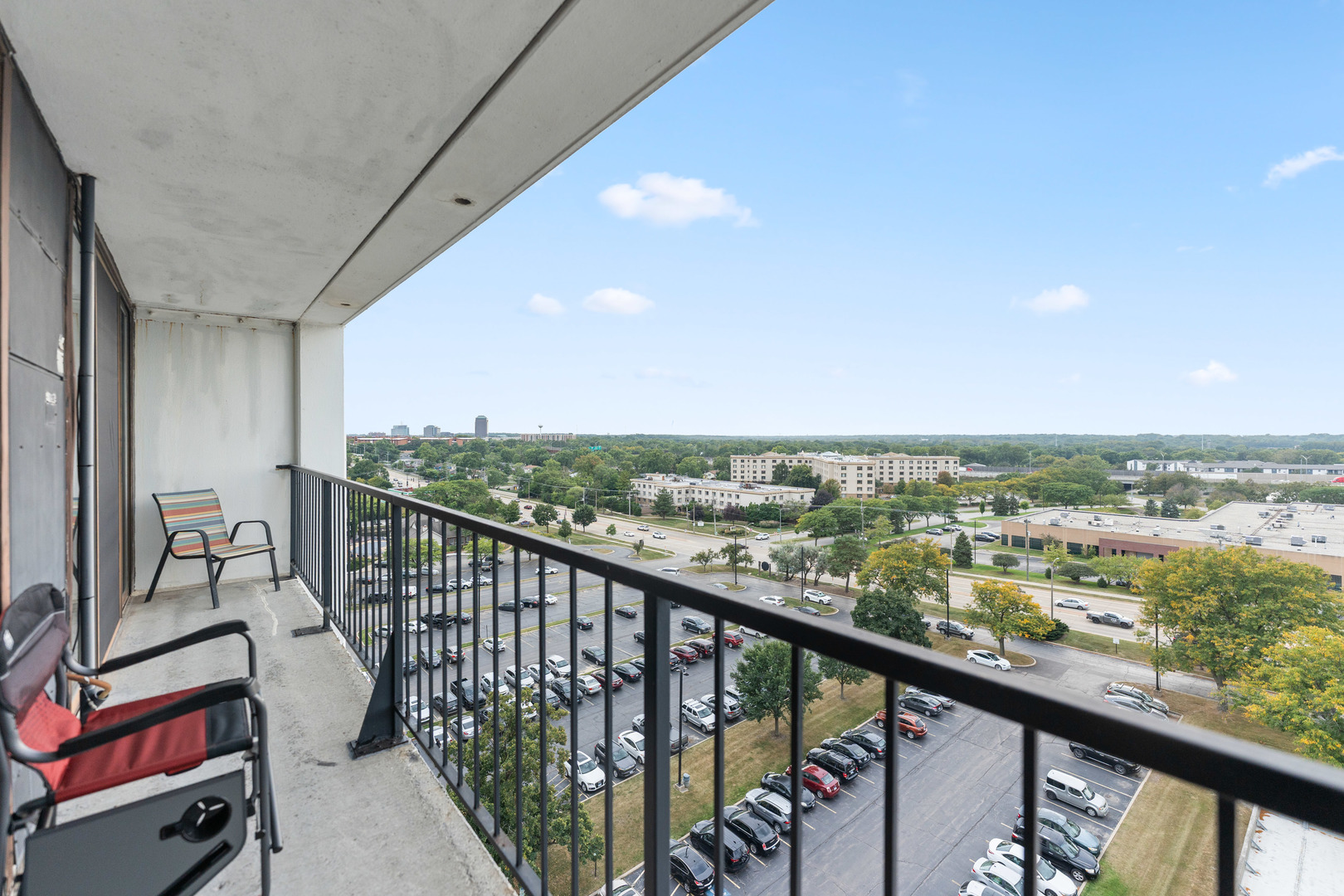 2005 S Finley Road #1102, Lombard, IL 60148