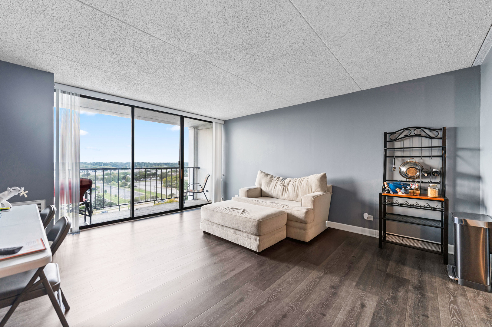 2005 S Finley Road #1102, Lombard, IL 60148