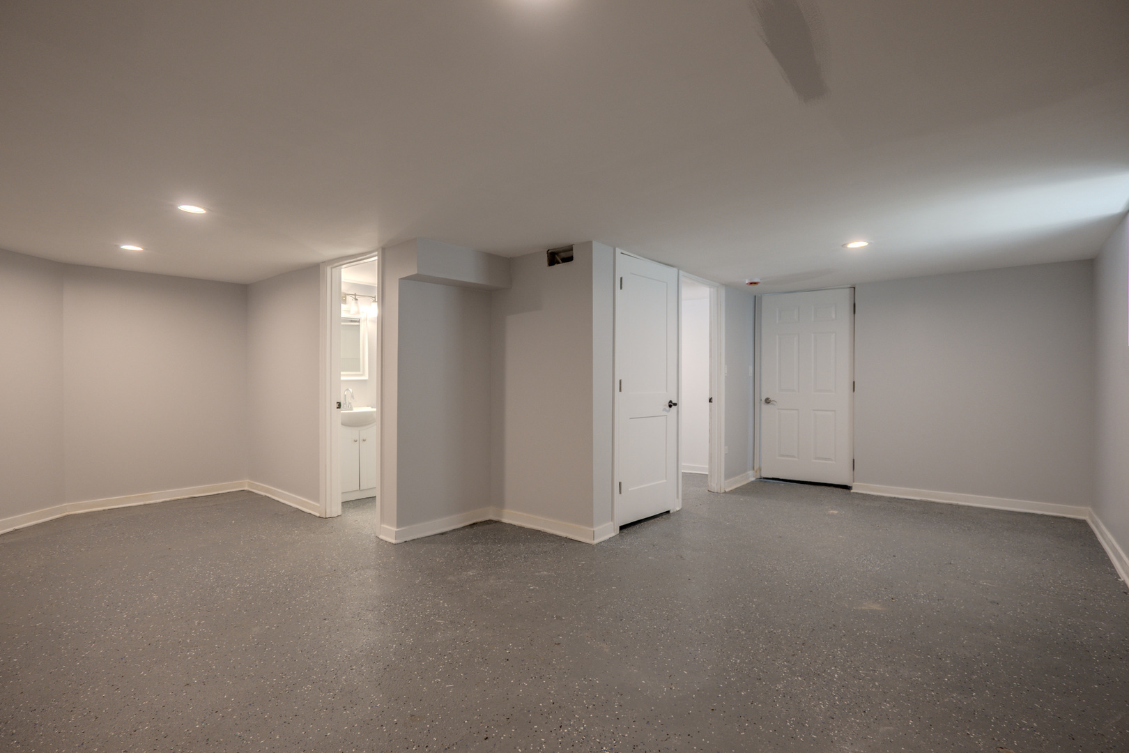 5927 W Erie Street, Chicago, IL 60644