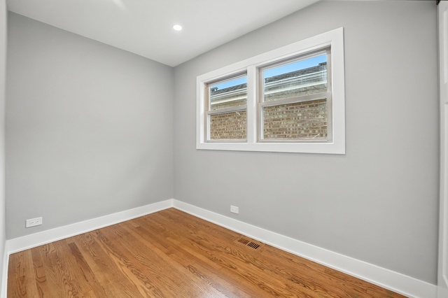 7441 N Oriole Avenue, Chicago, IL 60631