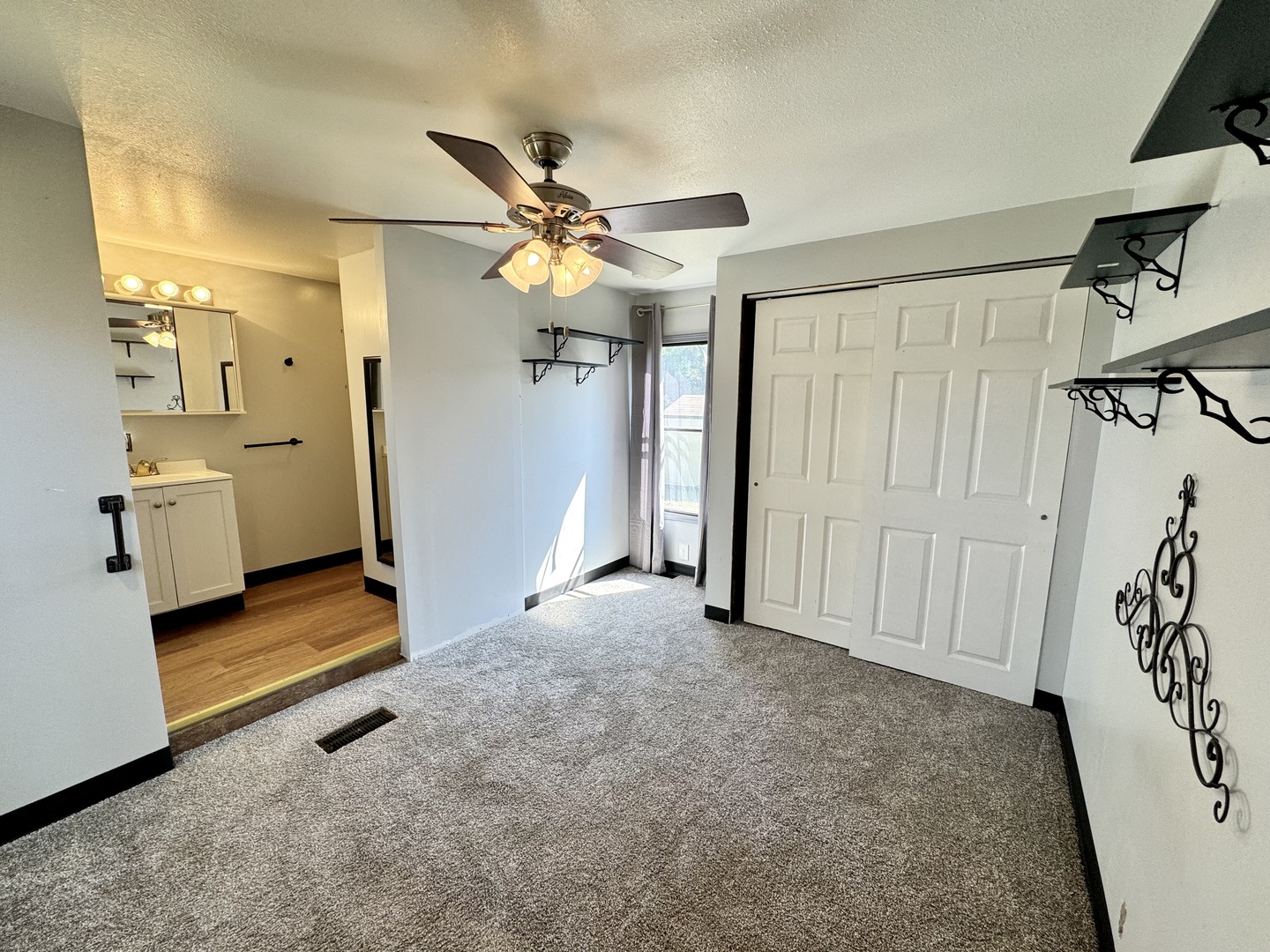 1340 13th Street, Bloomington, IL 61704