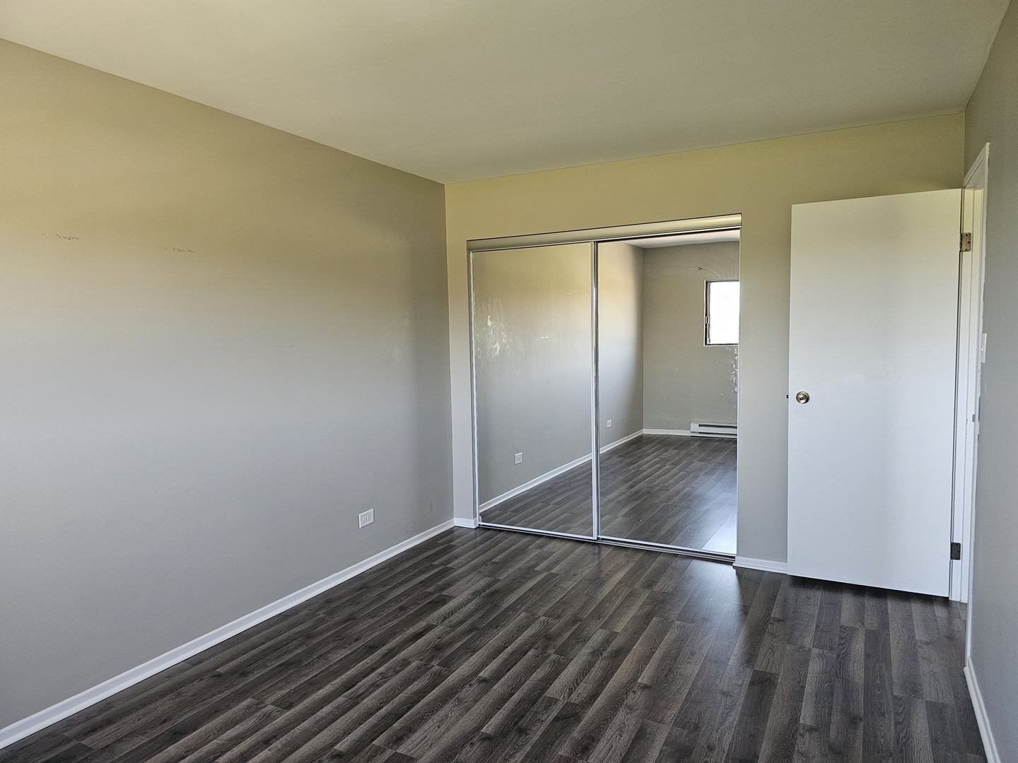 1160 Cedar Street #3A, Glendale Heights, IL 60139