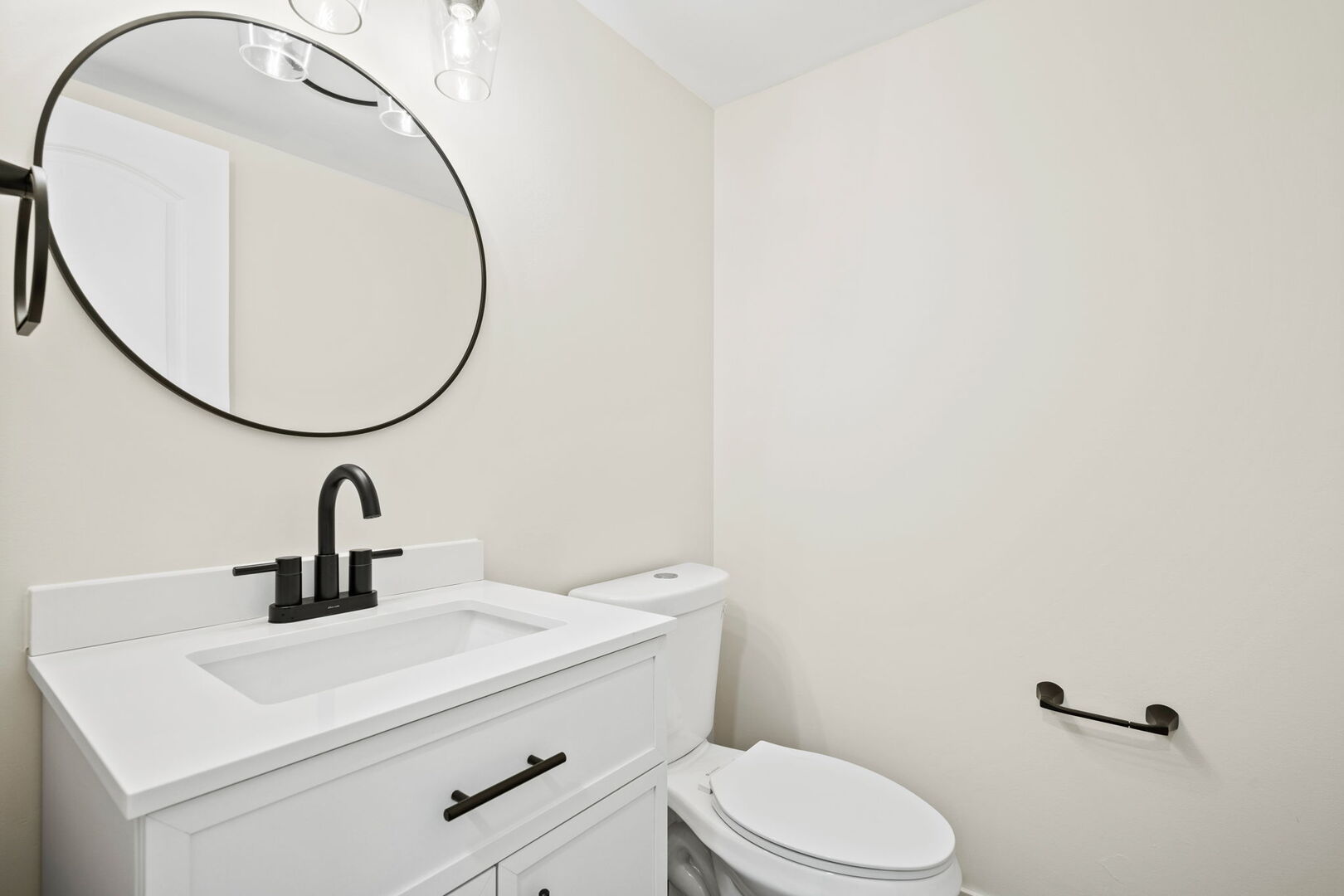 2024 E Wintergreen Avenue, Mount Prospect, IL 60056