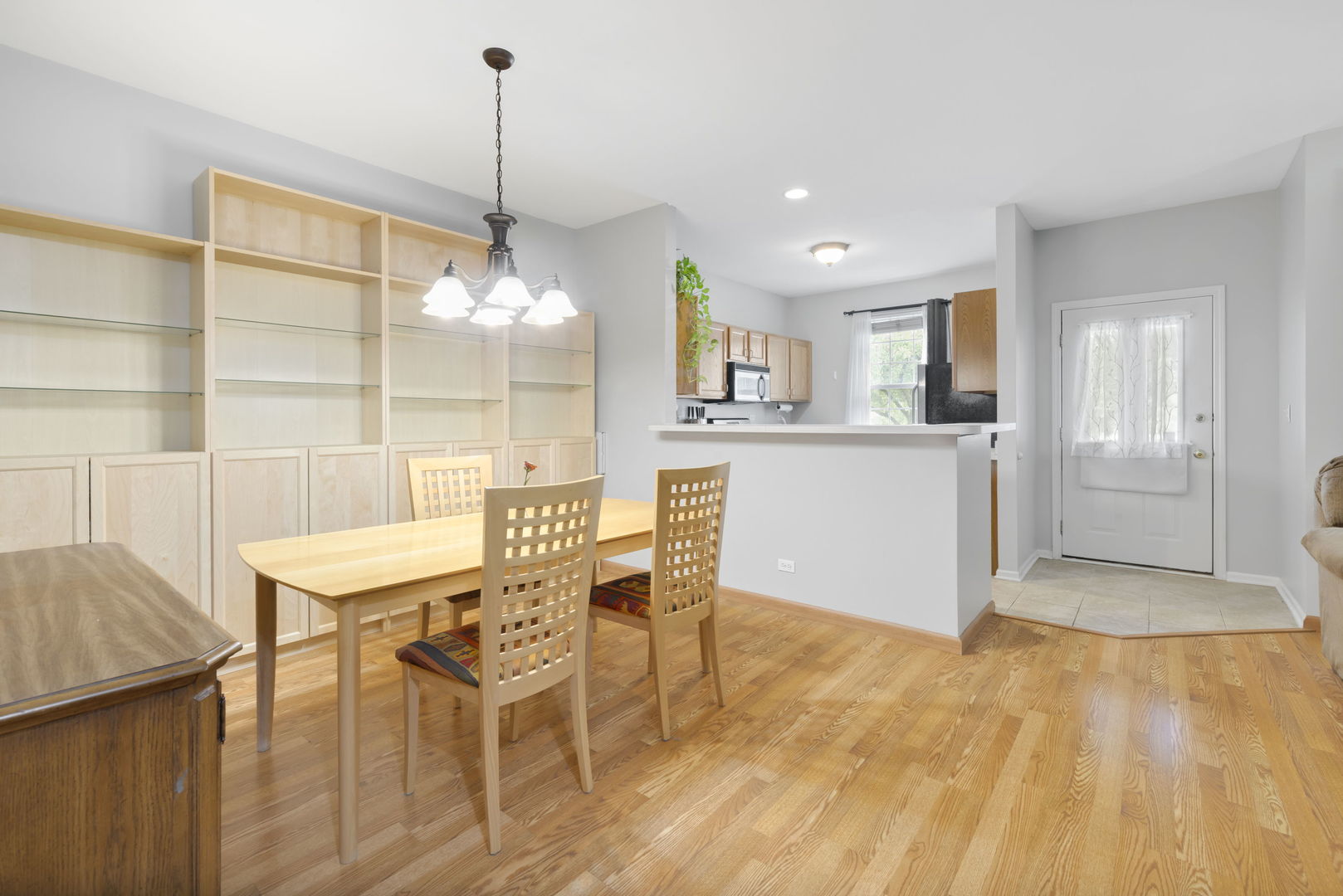 84 N Mill Road #84, Addison, IL 60101