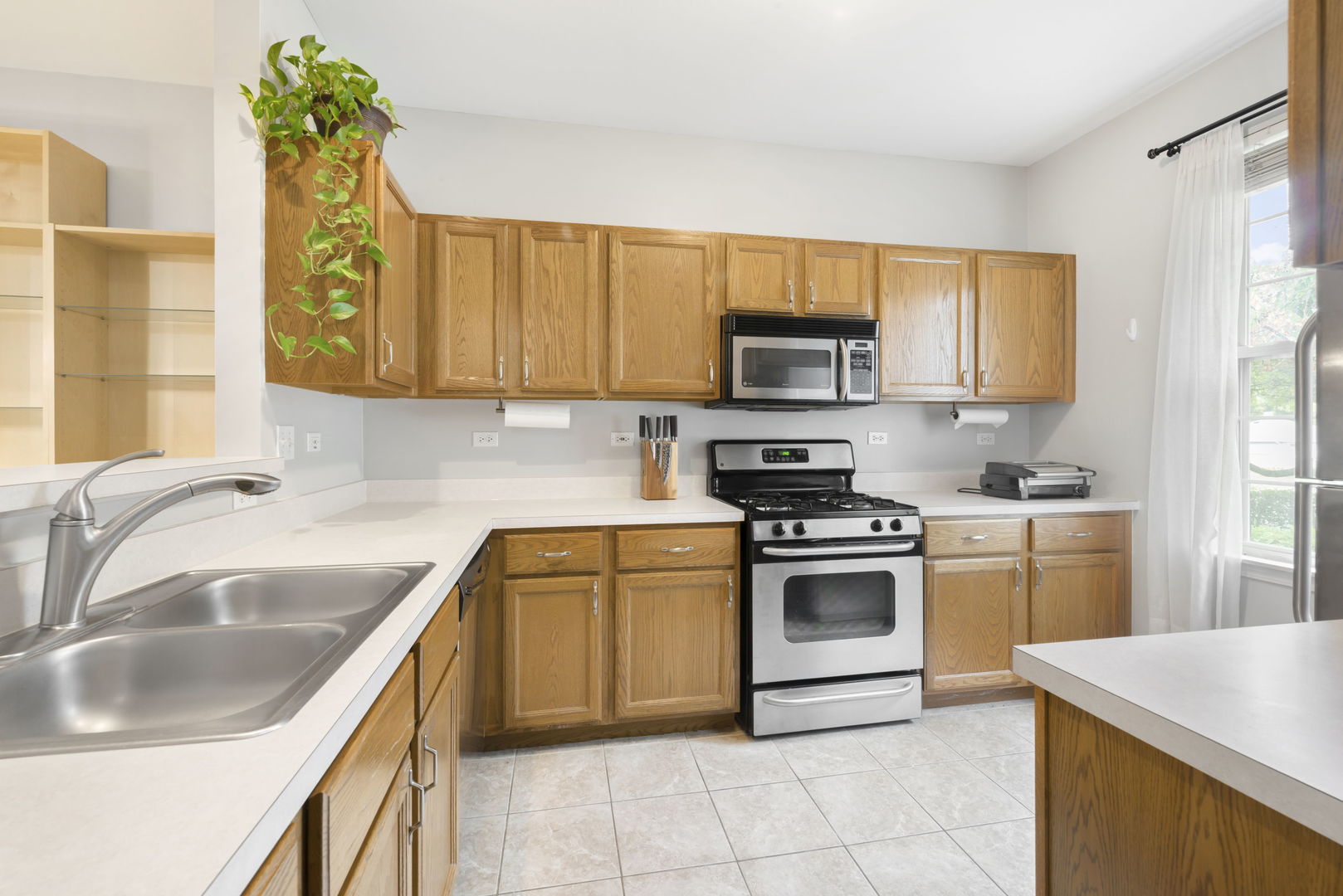 84 N Mill Road #84, Addison, IL 60101