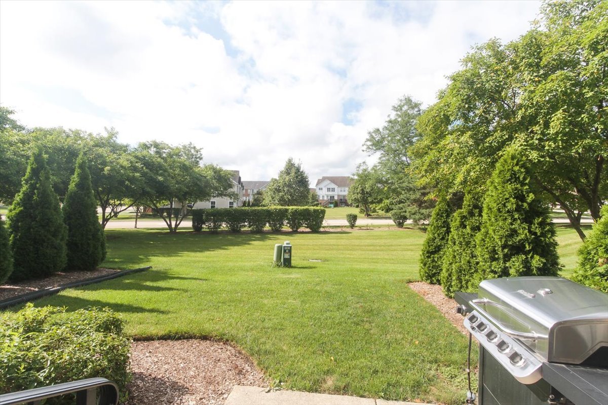 1488 YOSEMITE Circle, Crystal Lake, IL 60014