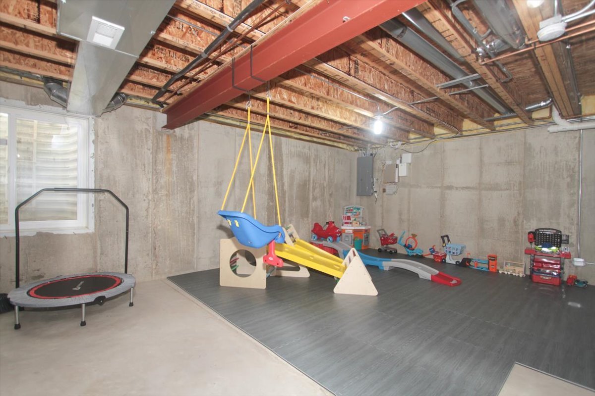 1488 YOSEMITE Circle, Crystal Lake, IL 60014