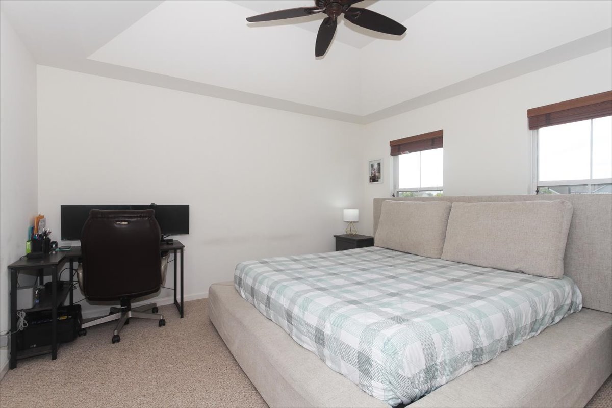 1488 YOSEMITE Circle, Crystal Lake, IL 60014