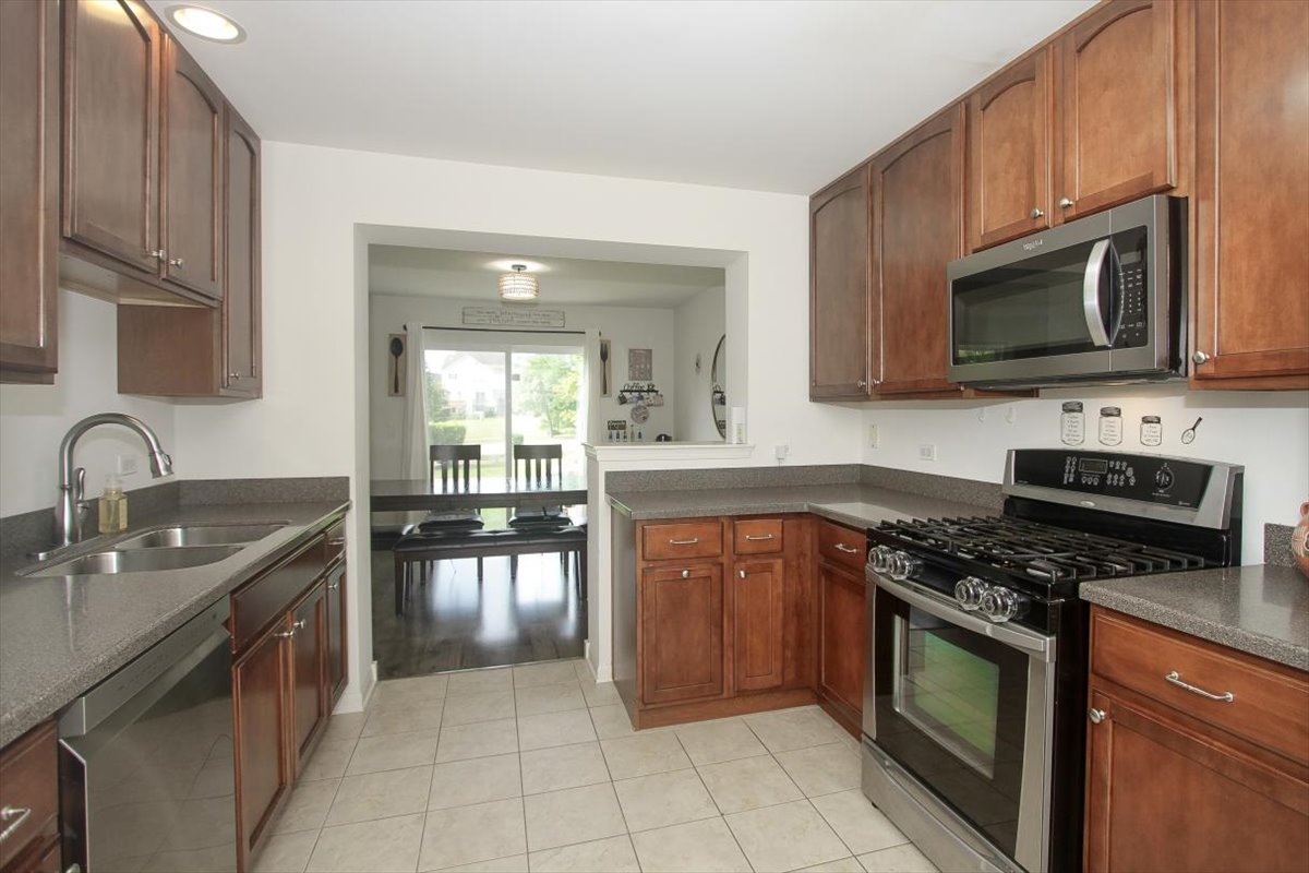 1488 YOSEMITE Circle, Crystal Lake, IL 60014