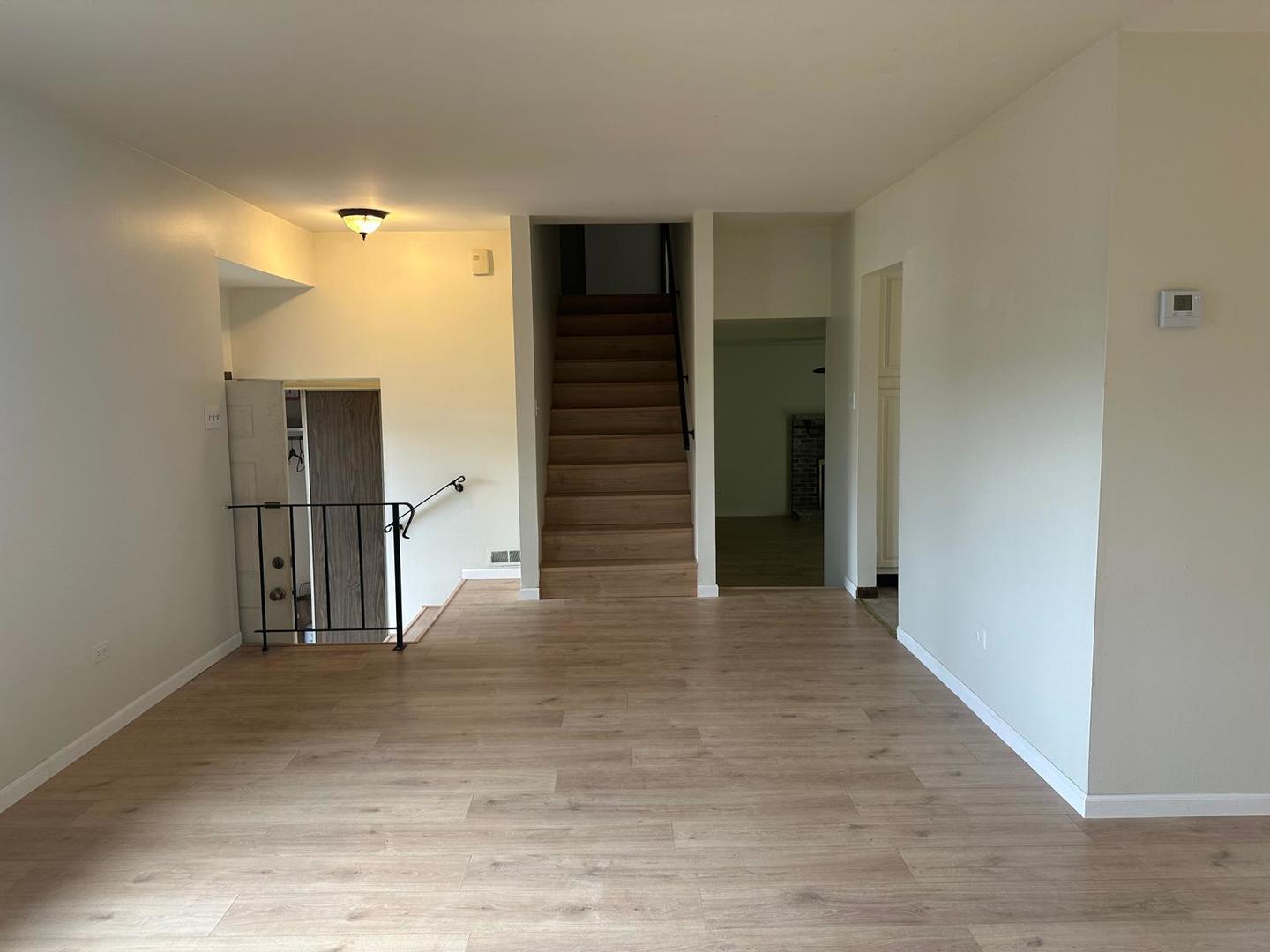 6819 Prairieview Avenue, Woodridge, IL 60517