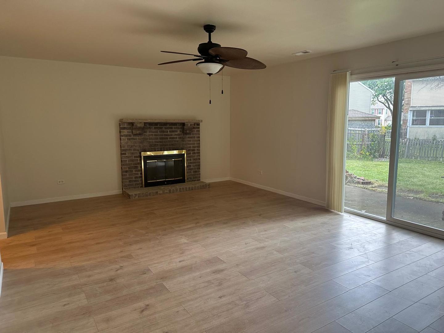 6819 Prairieview Avenue, Woodridge, IL 60517