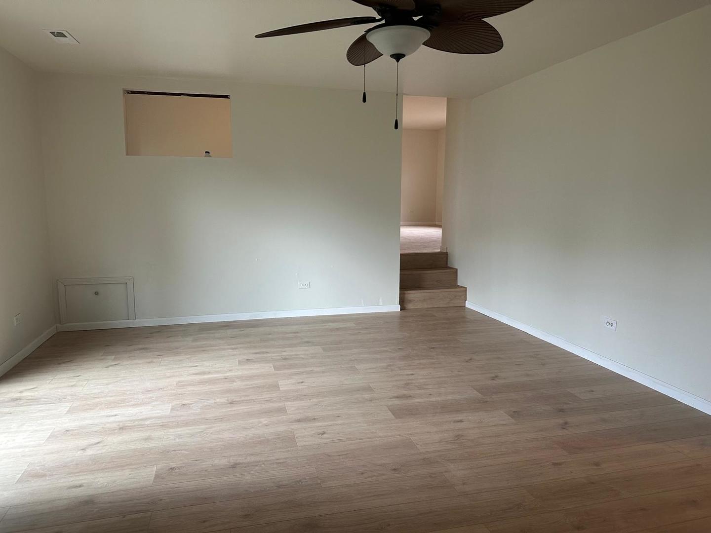 6819 Prairieview Avenue, Woodridge, IL 60517