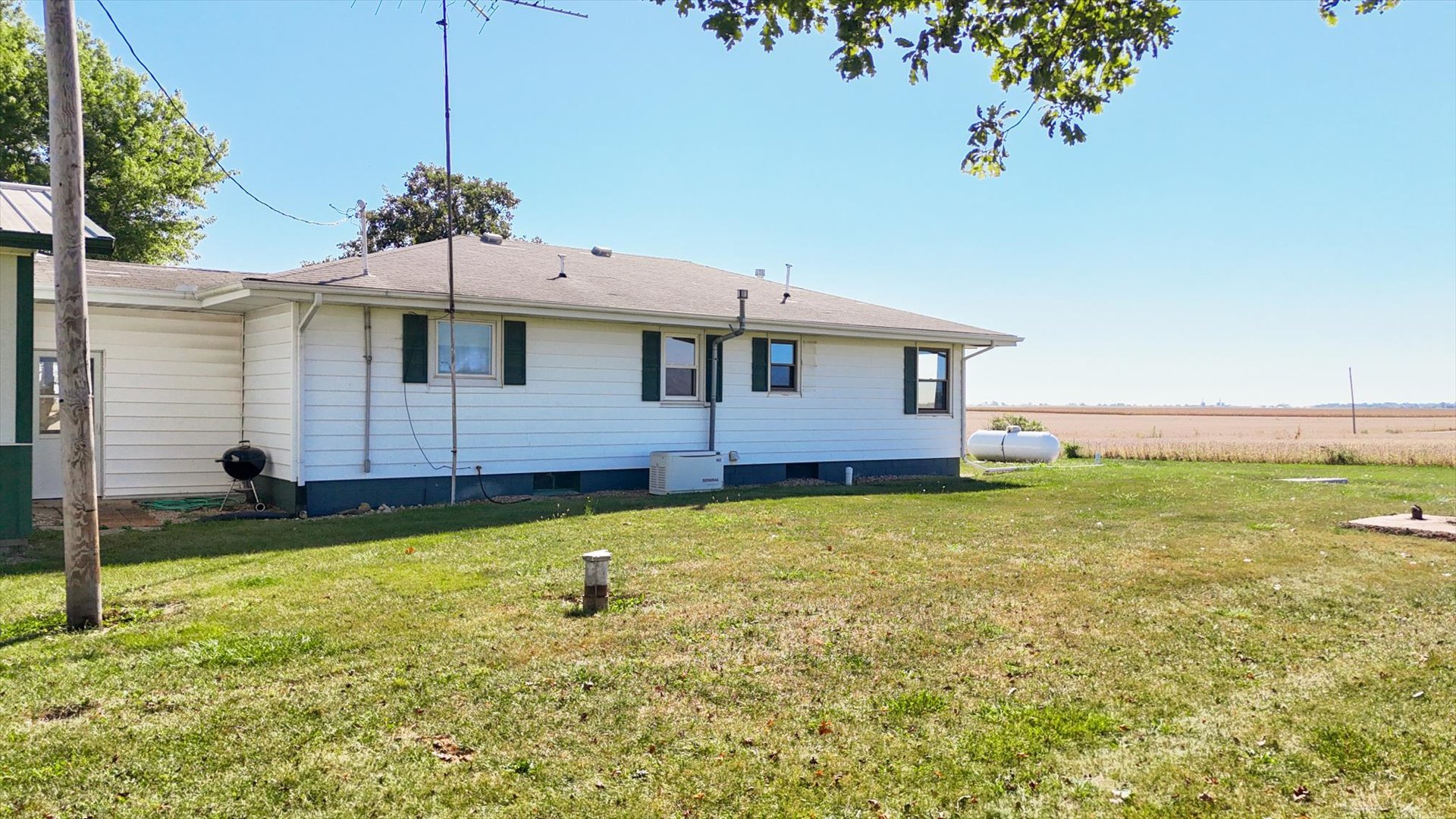 1781 N 1400E, Roberts, IL 60962