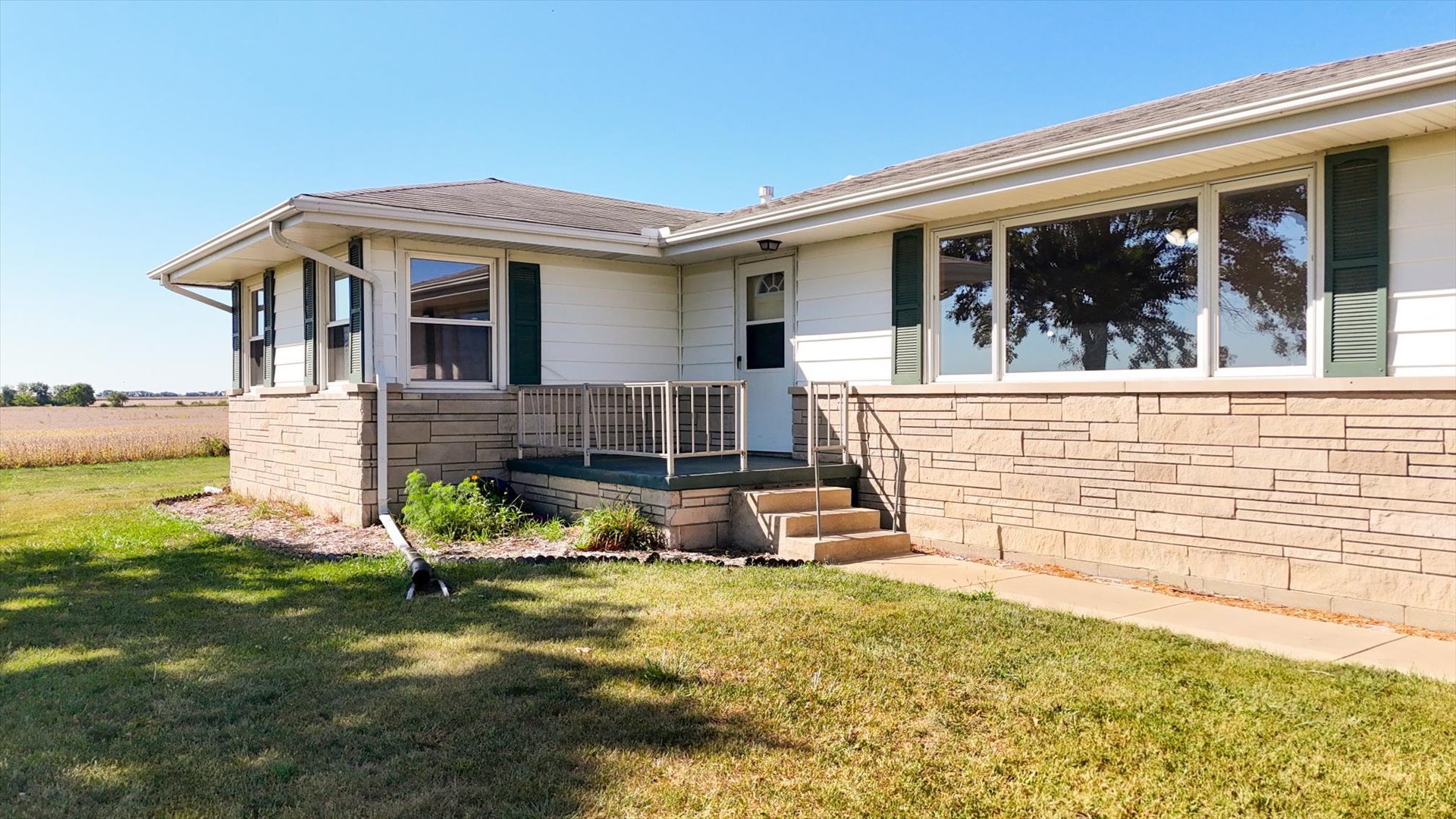 1781 N 1400E, Roberts, IL 60962