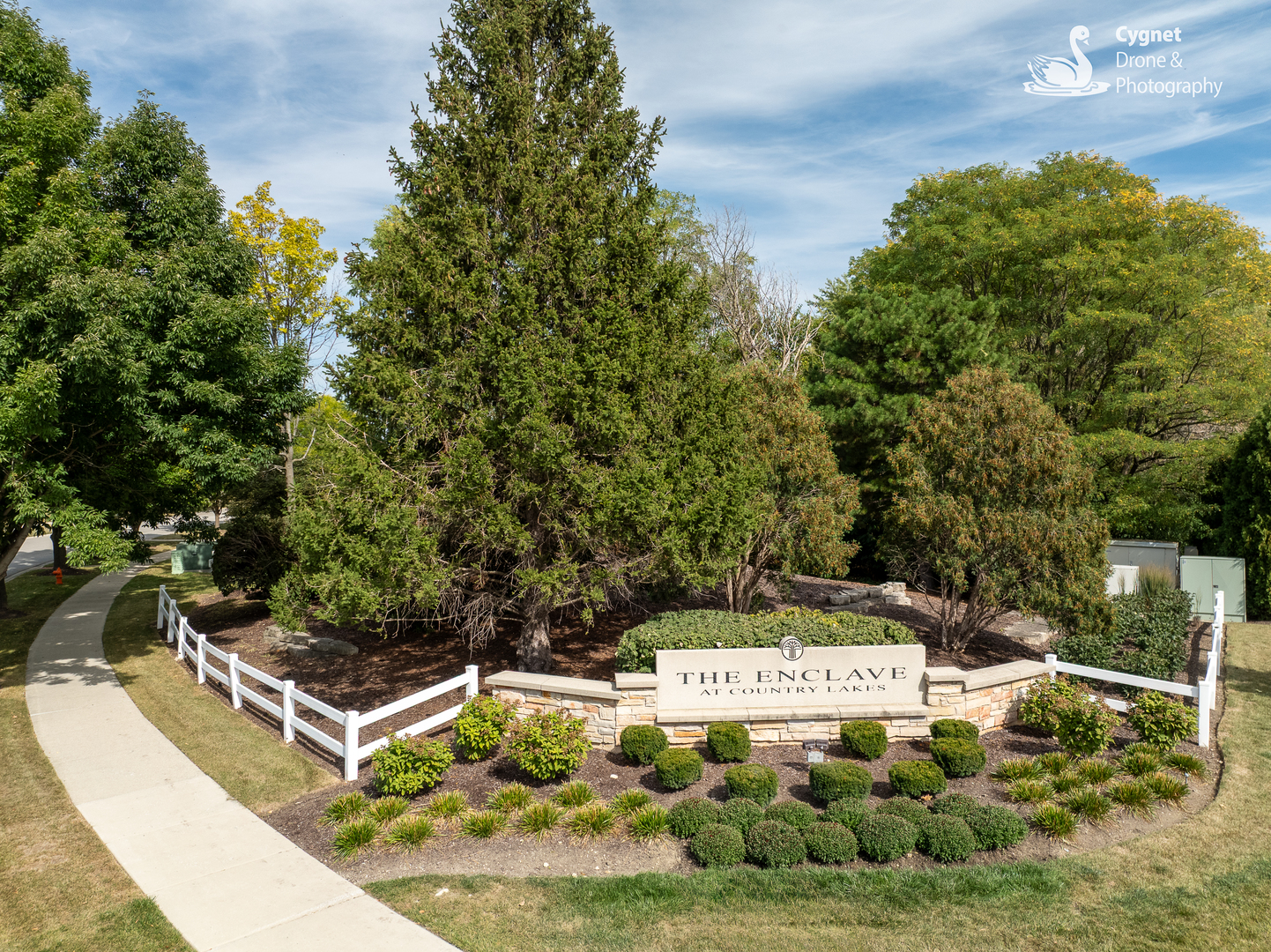 841 Genesee Drive, Naperville, IL 60563