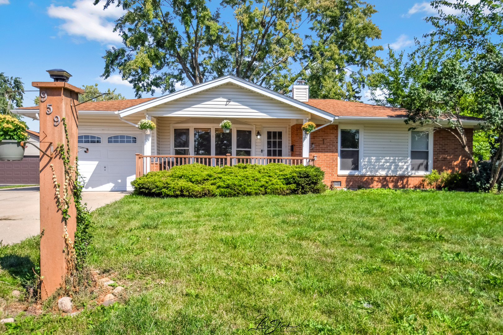 959 Ridge Avenue, Elk Grove Village, IL 60007