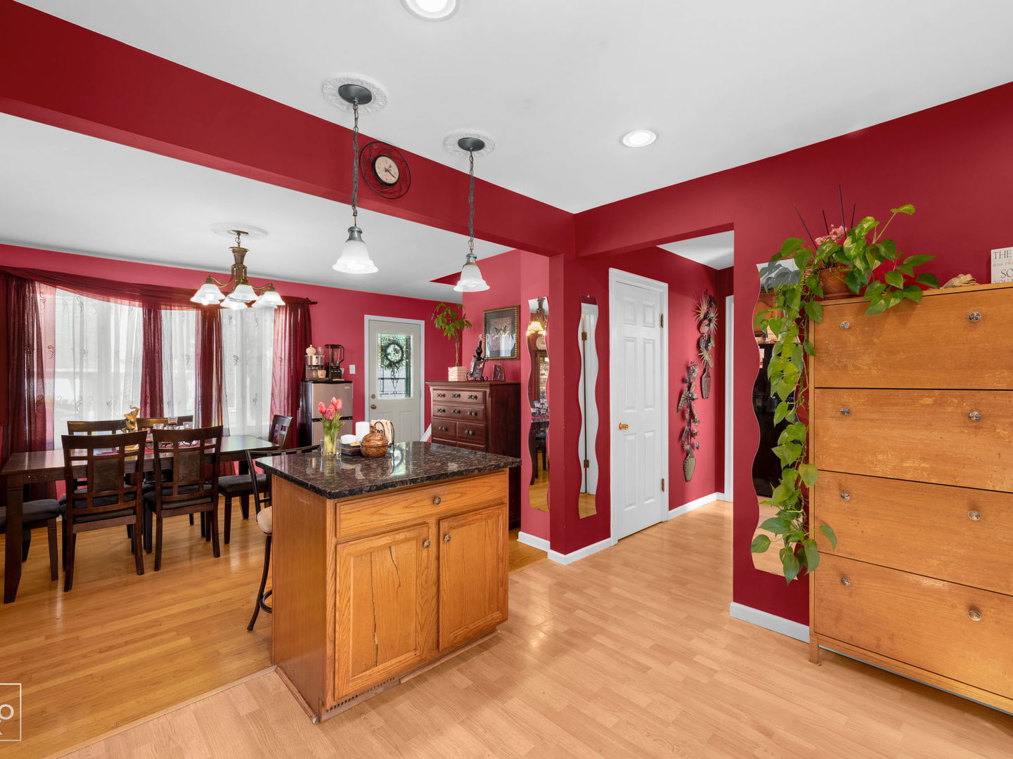 4 Ridge Road, Lemont, IL 60439