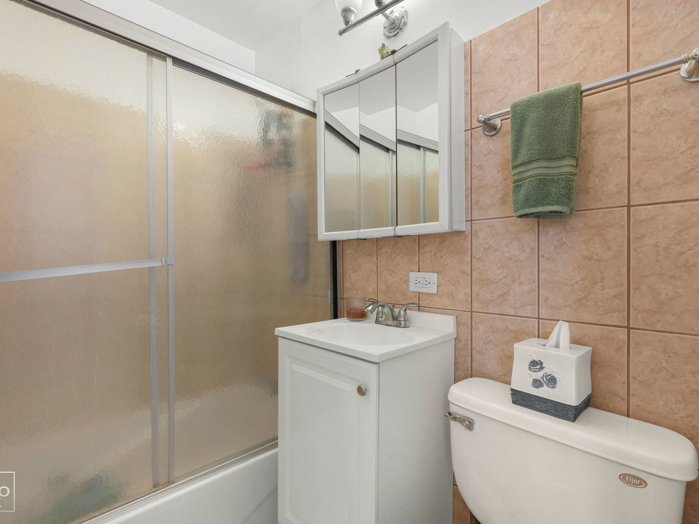 4 Ridge Road, Lemont, IL 60439