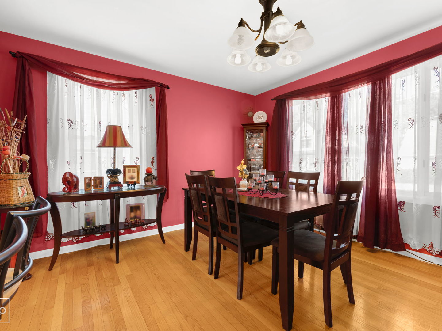 4 Ridge Road, Lemont, IL 60439