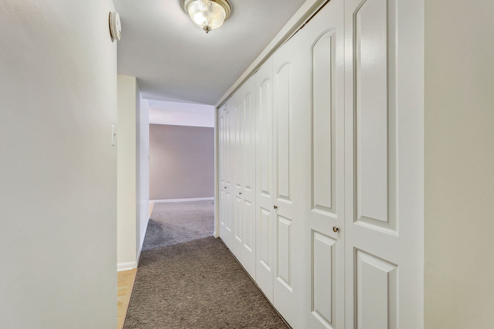 512 Redondo Drive #112, Downers Grove, IL 60516