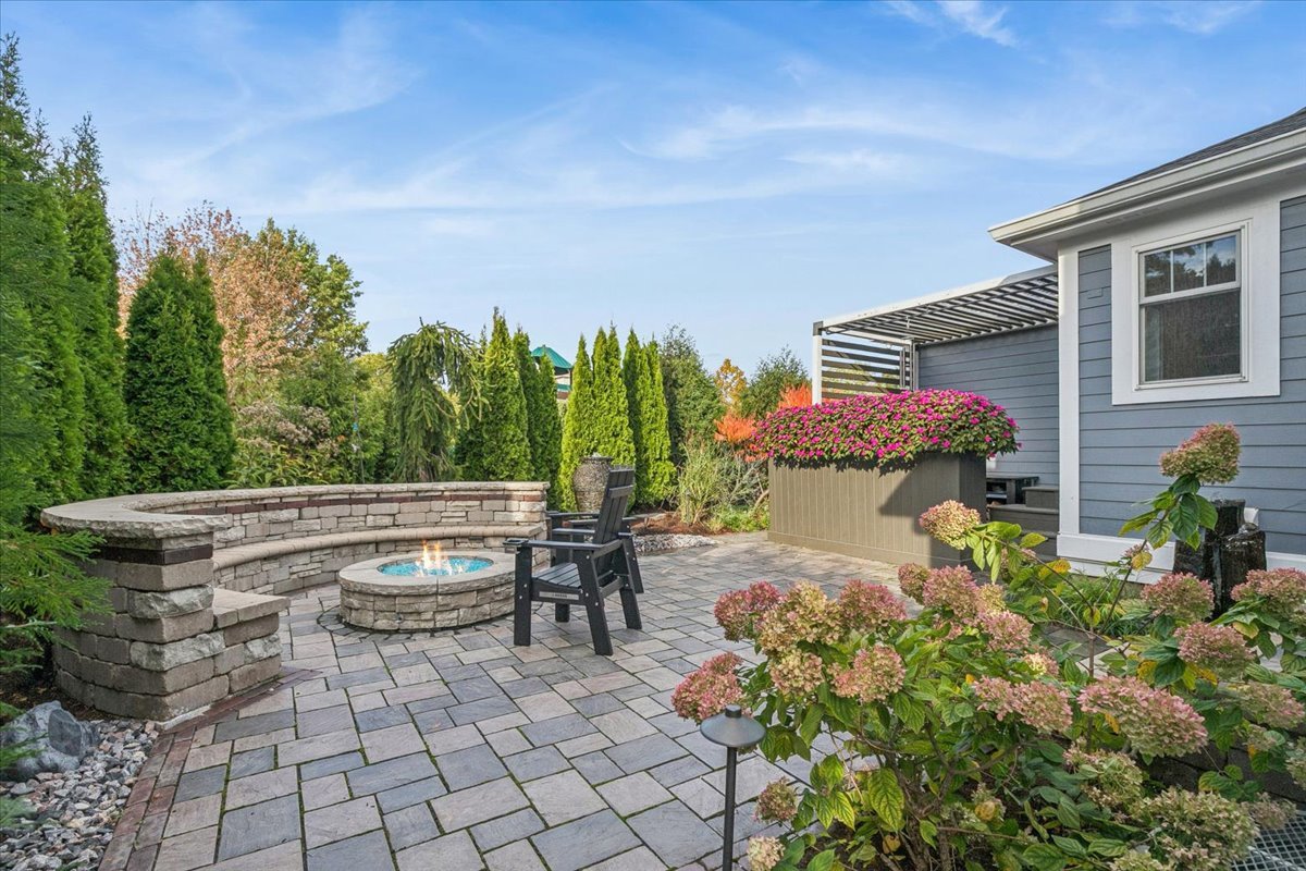 1023 Harris Road, Grayslake, IL 60030